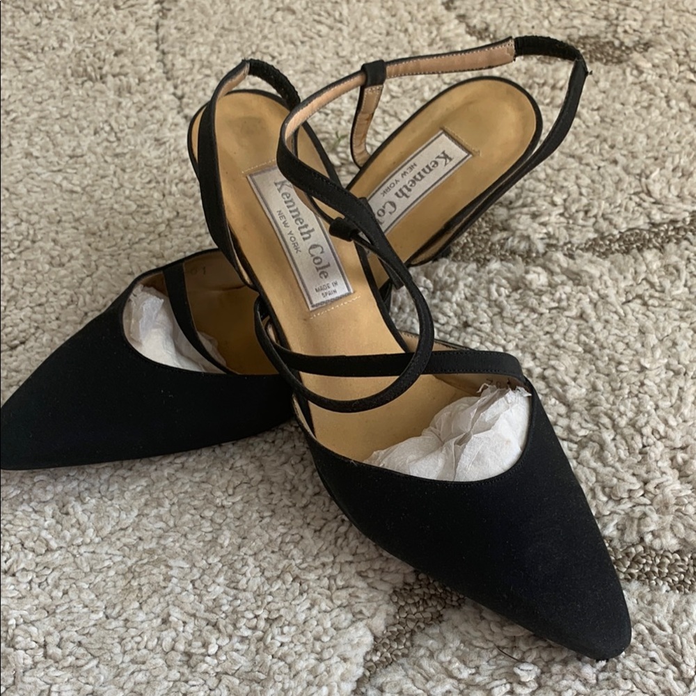 Vintage Kenneth Cole Women's Black Strappy Heels